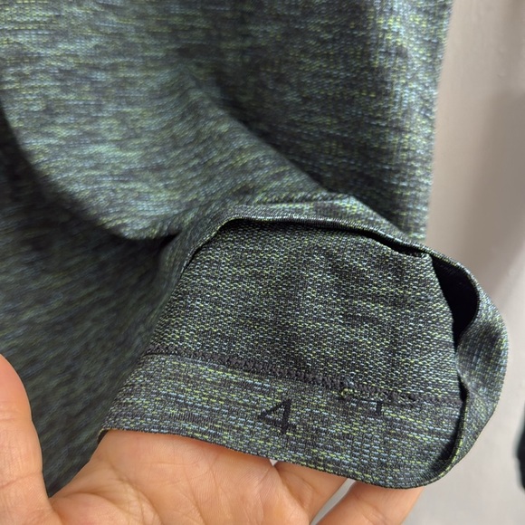 Lululemon Swiftly Speed Long Sleeve sz 4 
Black / Deep Coal / Clean Green /Azure - Picture 10 of 10